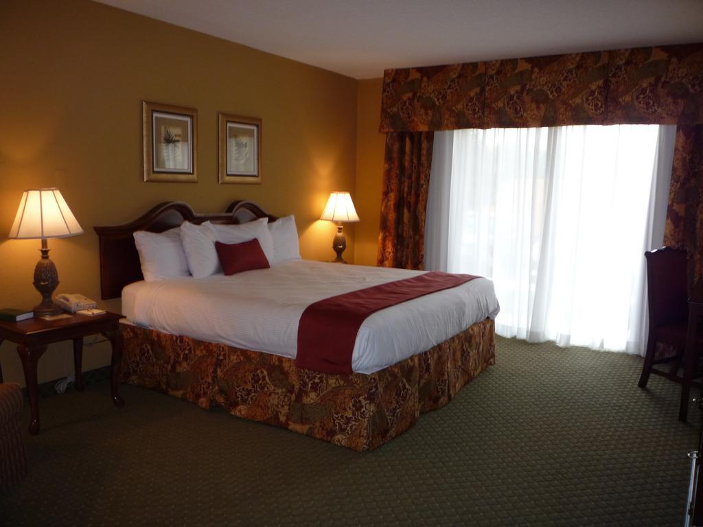 Fredericksburg Hospitality House Hotel מראה חיצוני תמונה